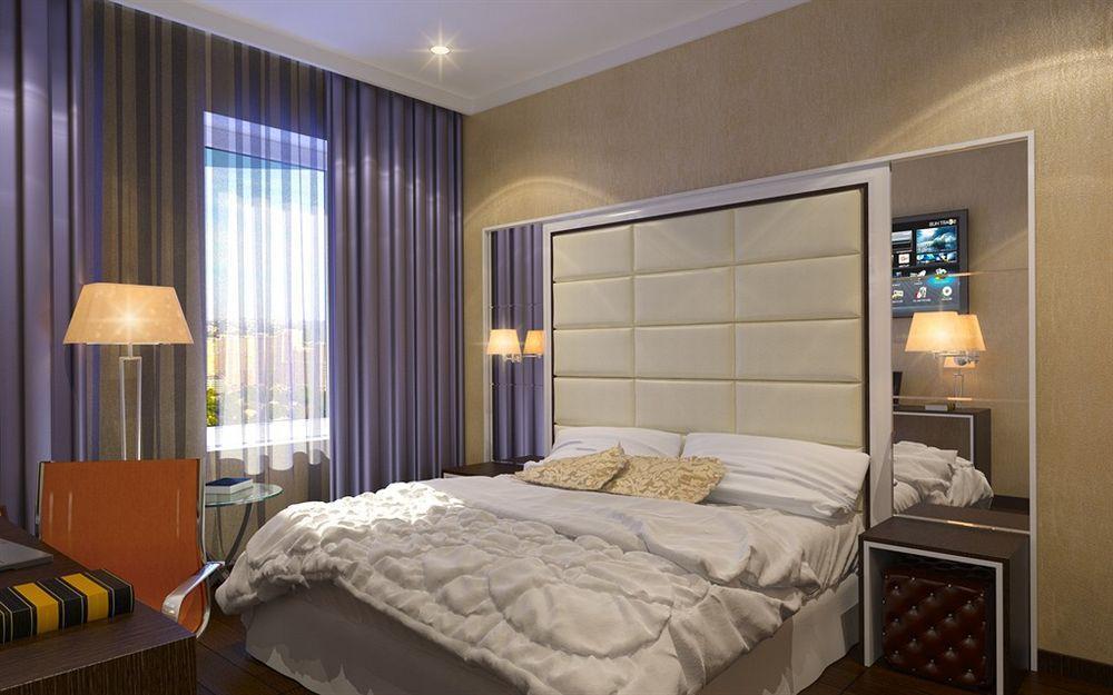 Bonapart Hotel By Uhm Kiev Exterior foto